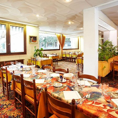 Hotel De Paris Bagneres-de-Luchon ภายนอก รูปภาพ